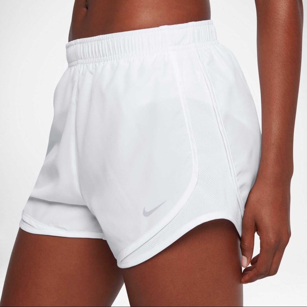 WHITE NIKE TEMPO SHORTS
